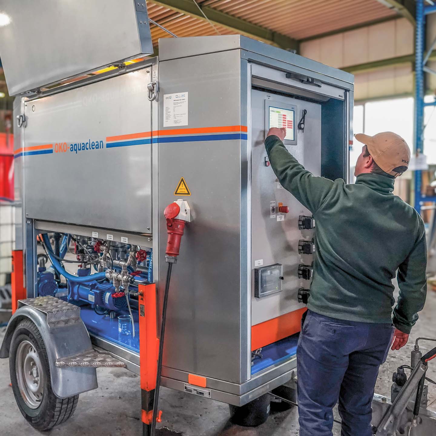 mobiler Ölabscheider für Abwasserbehandlung OKO-aquaclean mobiler Ölabscheider für Abwasserbehandlung OKO-aquaclean